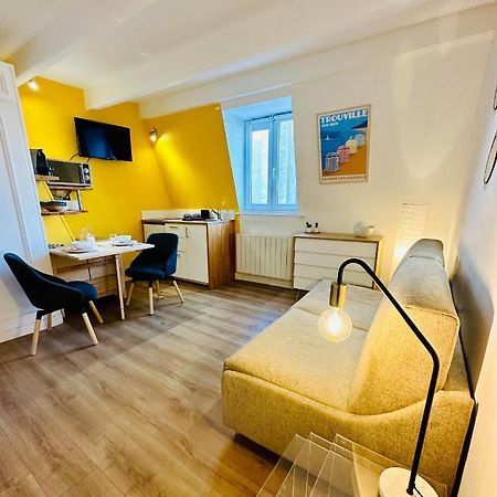 Studio Hissez Haut - Idealement Place, Plage, Restaurants, Commerces Trouville-sur-Mer Dış mekan fotoğraf